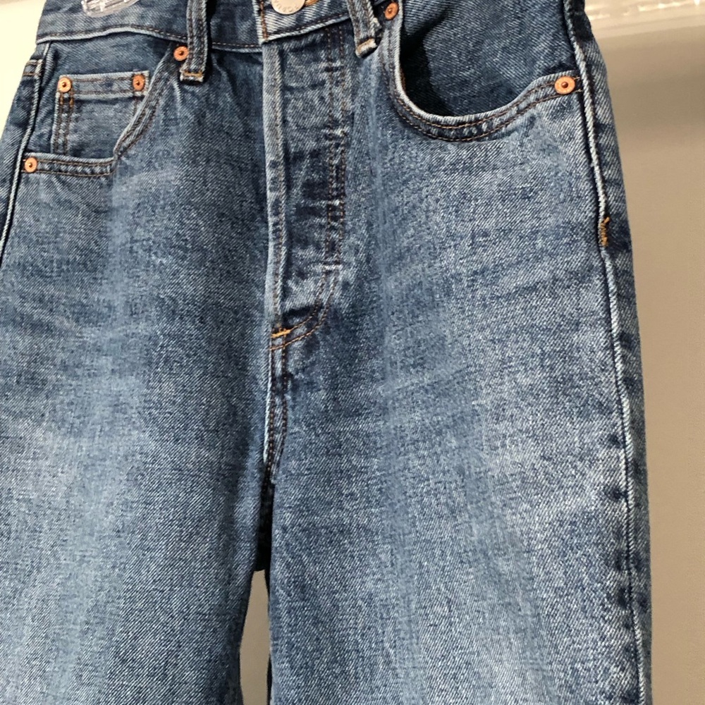 Denim Forum jeans by Aritzia. Ladies 23-29 - Picture 2 of 7